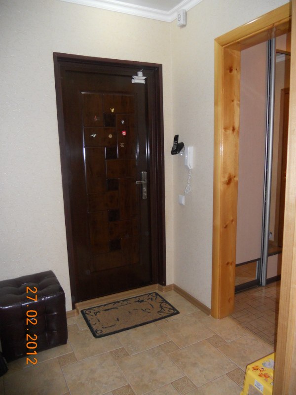 Продаю 2 кв. Мира 43(В-7), 50.3/30/8.7, ремонт, м.пл.окна, 2 сплита, встроенная кухня остается, новые межкомн. двери, шкафы-купе, водогрейка, сигнализация, видеодомофон, цена: 1,9 млн.р. 89885827544,АН Фото квартиры можно посмотреть в группе "Недвижимость Волгодонска & " Добавляйтесь!...